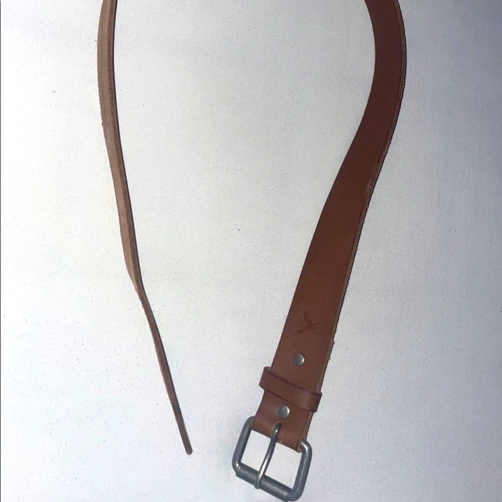 American eagle leather belt // great condition // 48in